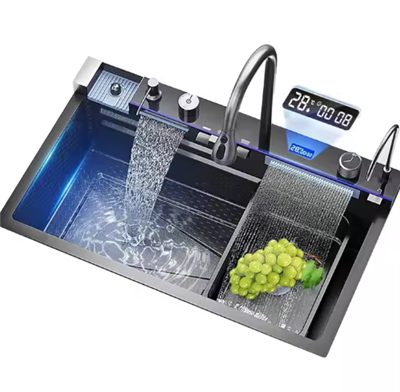 Lavabo di cucina a cascata multifunziunali